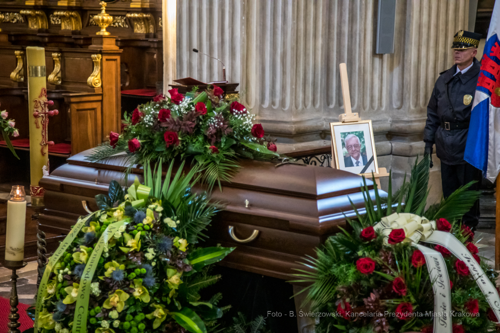 bs_200211_2363.jpg-prof. Juchnowicz,Kośmider,pogrzeb  Autor: B. Świerzowski