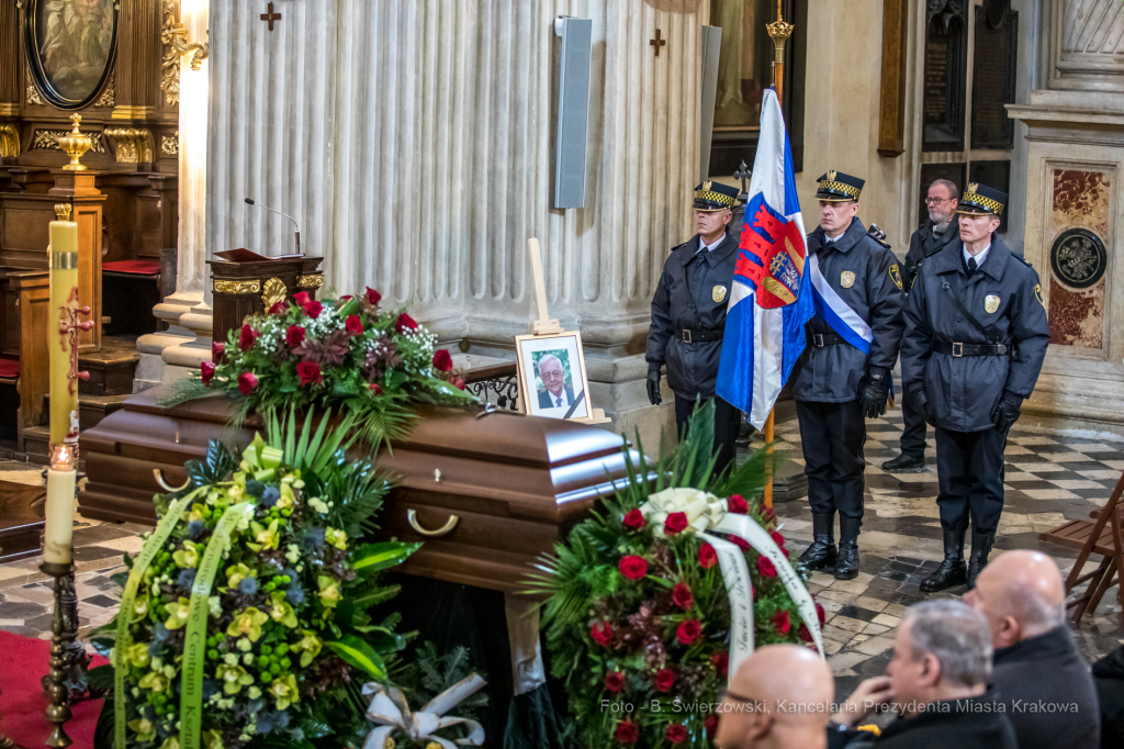 bs_200211_2372.jpg-prof. Juchnowicz,Kośmider,pogrzeb  Autor: B. Świerzowski