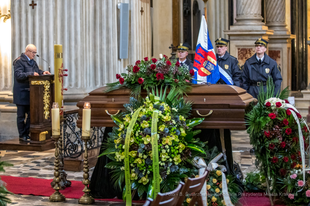 bs_200211_2403.jpg-prof. Juchnowicz,Kośmider,pogrzeb  Autor: B. Świerzowski