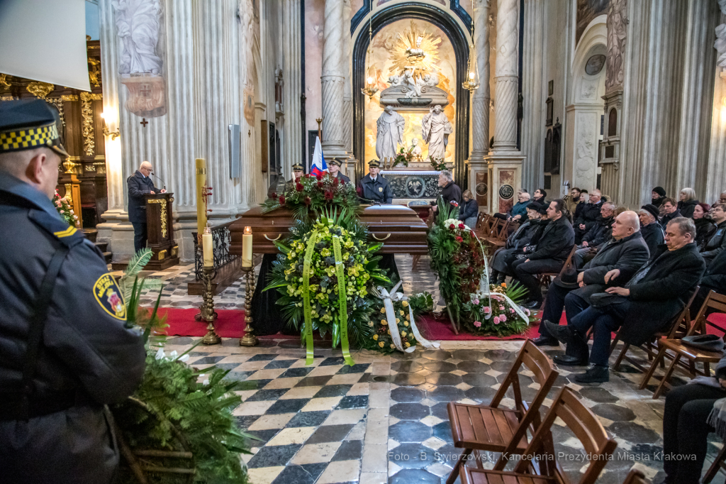 bs_200211_2409.jpg-prof. Juchnowicz,Kośmider,pogrzeb  Autor: B. Świerzowski