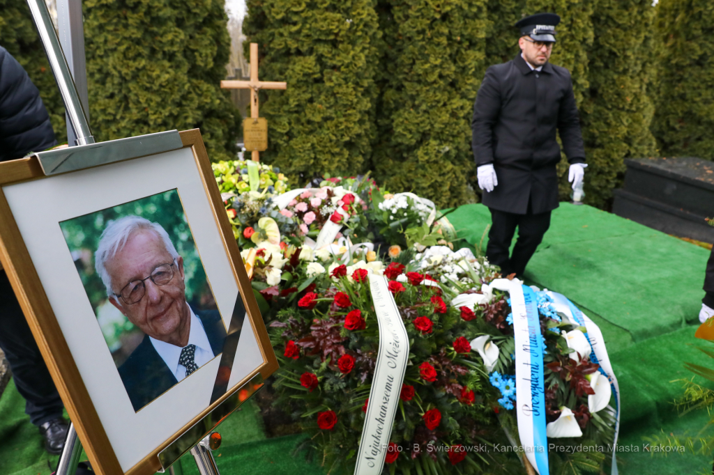 bs_200211_2492.jpg-prof. Juchnowicz,Kośmider,pogrzeb  Autor: B. Świerzowski