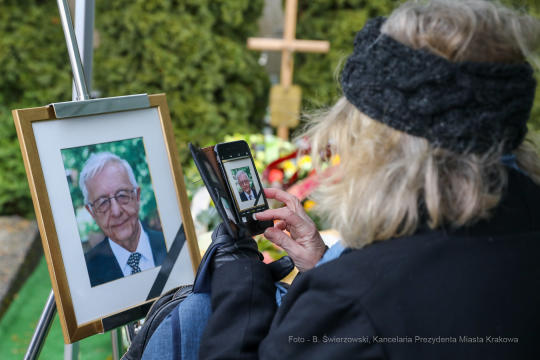 bs_200211_2507.jpg-prof. Juchnowicz,Kośmider,pogrzeb