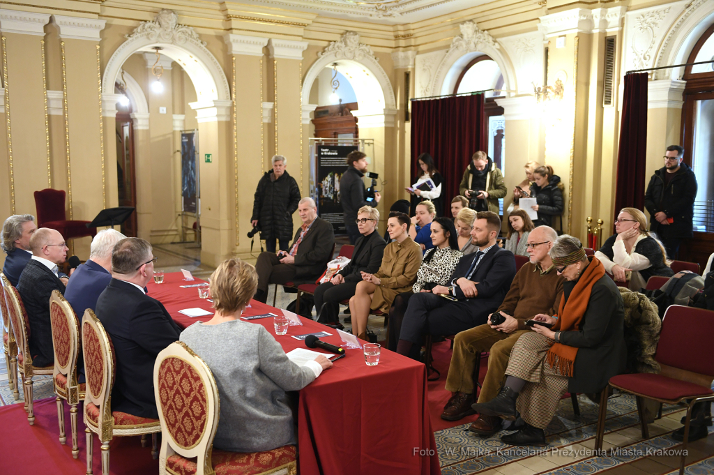 1010.jpg-Konferencja prasowa „Capella in Theatrum”  Autor: W. Majka