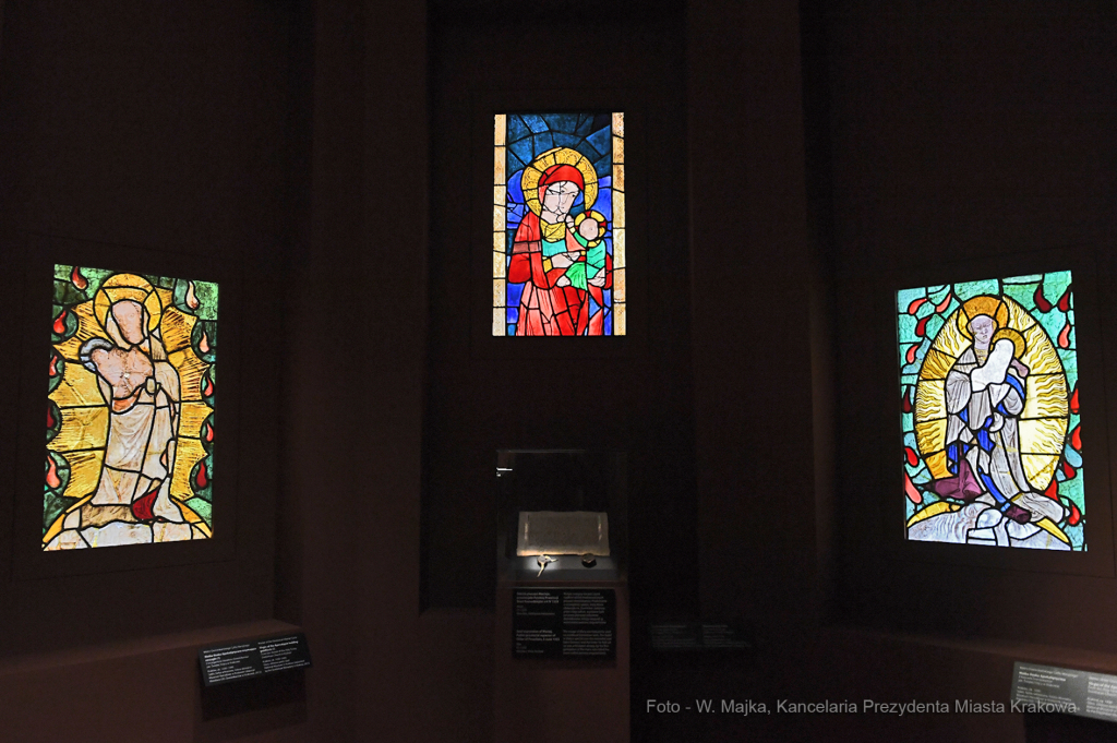 0505.jpg-Witraże  Autor: W. Majka