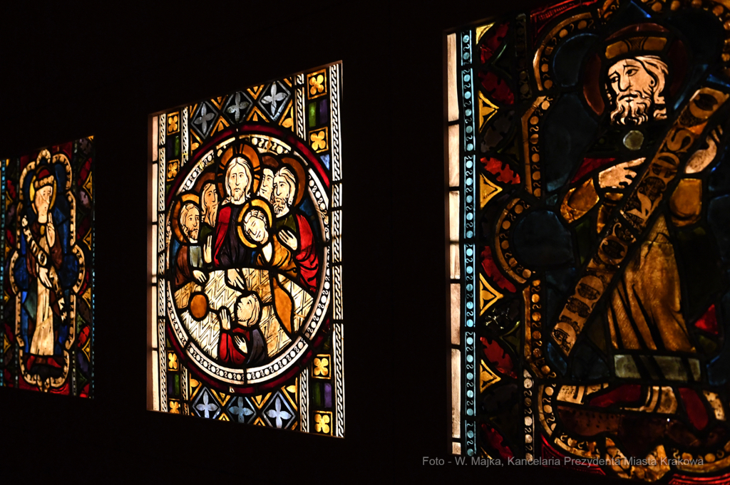 0808.jpg-Witraże  Autor: W. Majka