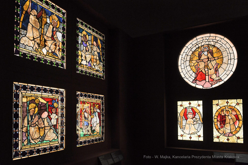 1010.jpg-Witraże  Autor: W. Majka