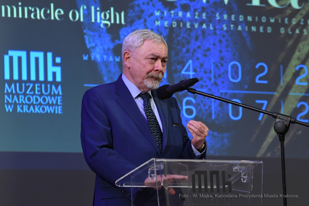 2323.jpg-Witraże  Autor: W. Majka