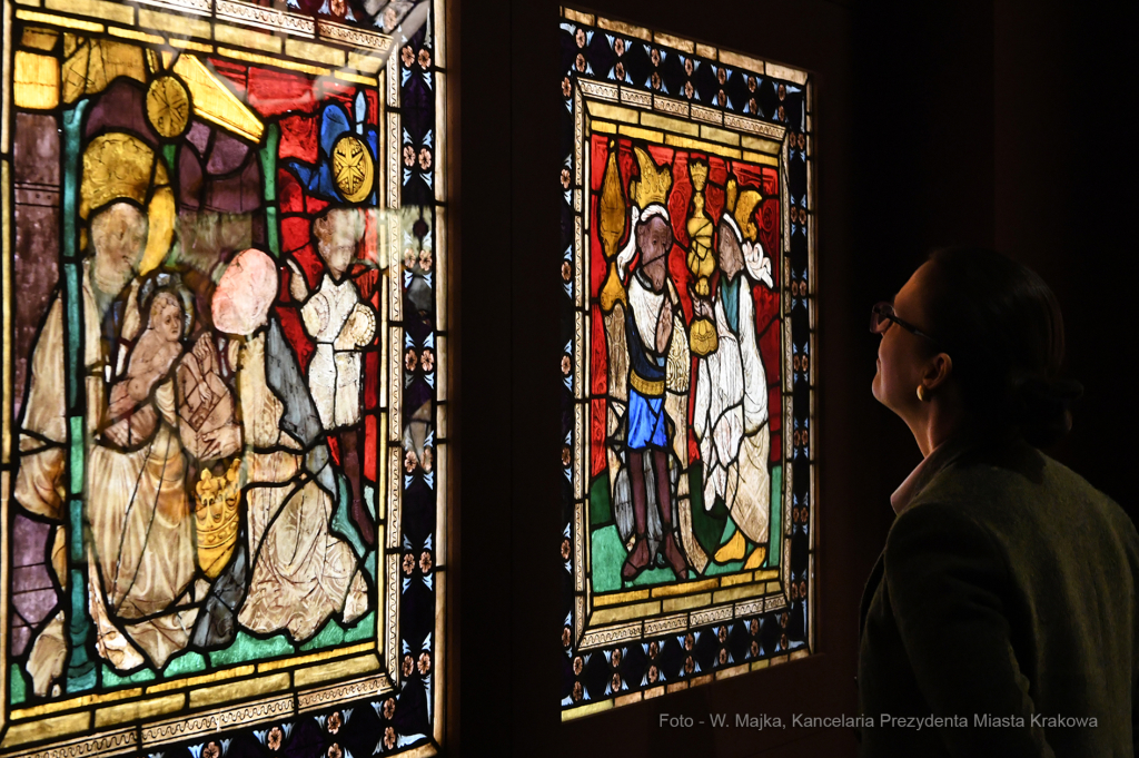 2929.jpg-Witraże  Autor: W. Majka