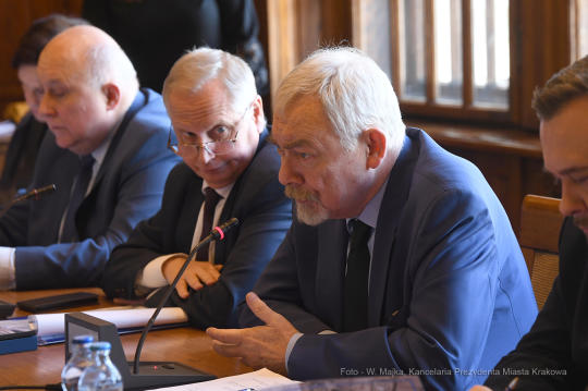 0505.jpg-parlamentarzyści