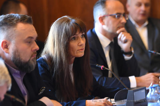 1313.jpg-parlamentarzyści