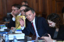 2626.jpg-parlamentarzyści