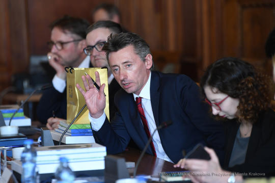 2626.jpg-parlamentarzyści