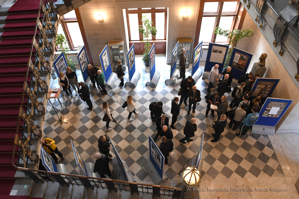 0909.jpg-wystawa Protest Głodowy  Autor: W. Majka