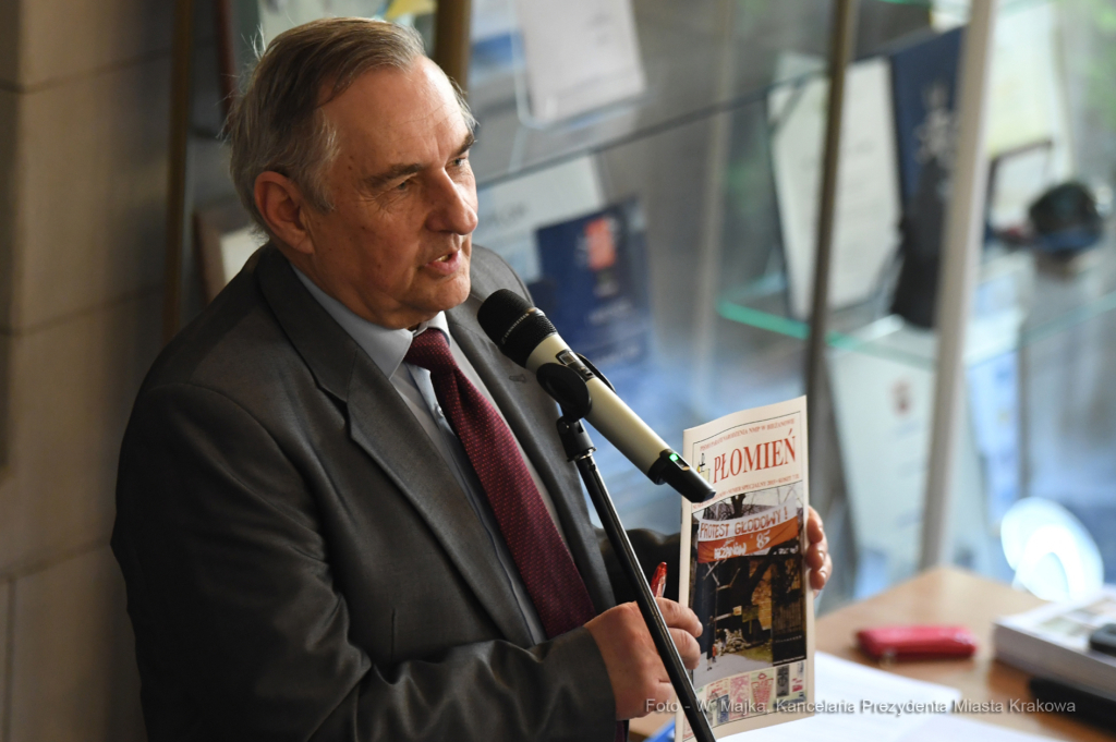 1010.jpg-wystawa Protest Głodowy  Autor: W. Majka