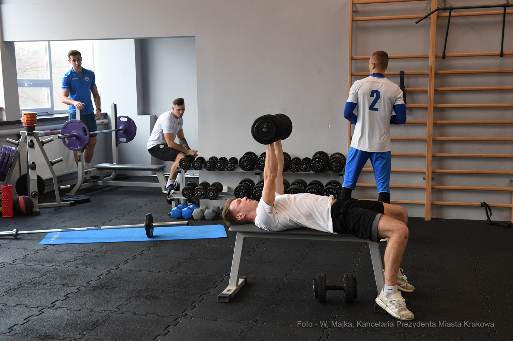 2323.jpg-Hutnik.  Autor: W. Majka