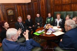 0909.jpg-Rada ds. Osób Niepełnosprawnych