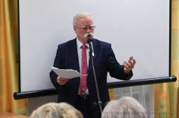 0404.jpg-klub seniora