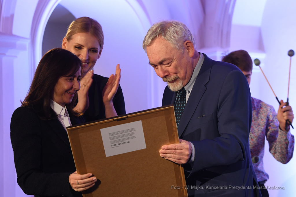 3939.jpg-Gala wręczenia nagród Dźwigacz Kultury  Autor: W. Majka