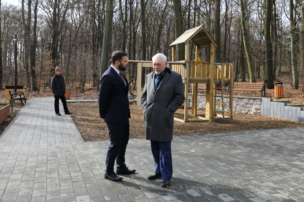 bs-lutego 29, 2020-img_7709.jpg-Symbioza,Las Wolski,Majchrowski,ZZM  Autor: B. Świerzowski