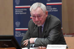 1515.jpg-spotkanie dyplomacji publicznej i kulturalnej