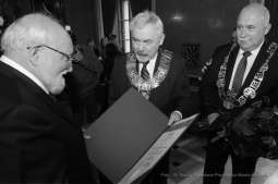 0505.jpg-Krzysztof Penderecki