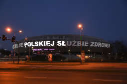 bs_200402_0773.jpg-tauron arena kraków dziękuje polskiej służbie zdrowia