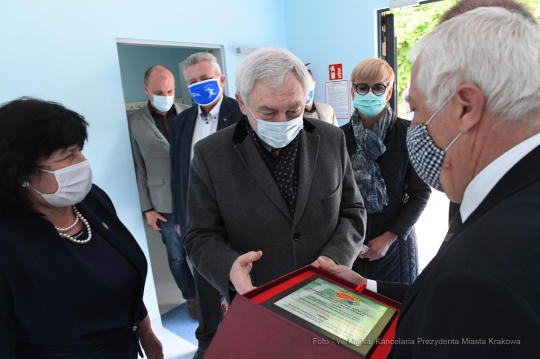 0404.jpg-Wizyta gospodarska w nowo wybudowanym zapleczu klub KS Kolejarz Prokocim