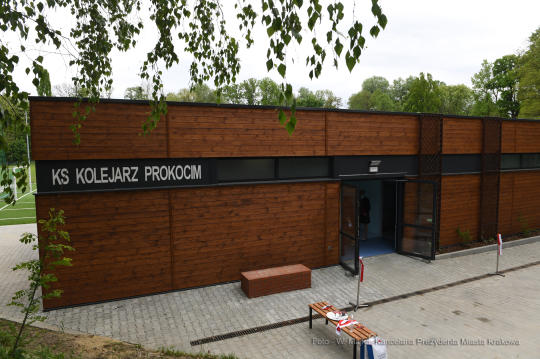 0707.jpg-Wizyta gospodarska w nowo wybudowanym zapleczu klub KS Kolejarz Prokocim