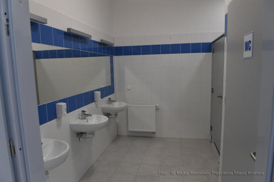 0808.jpg-Wizyta gospodarska w nowo wybudowanym zapleczu klub KS Kolejarz Prokocim