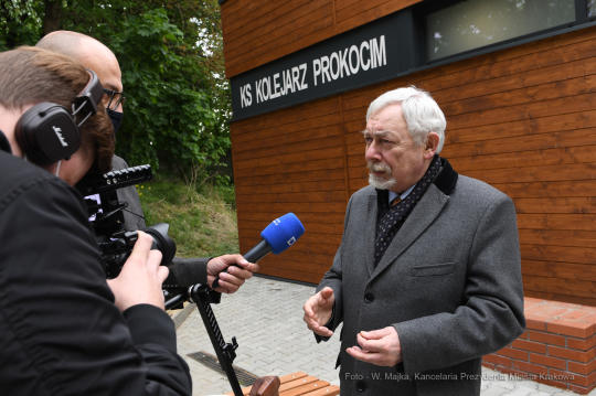 1212.jpg-Wizyta gospodarska w nowo wybudowanym zapleczu klub KS Kolejarz Prokocim