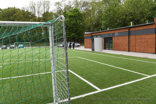 1414.jpg-Wizyta gospodarska w nowo wybudowanym zapleczu klub KS Kolejarz Prokocim