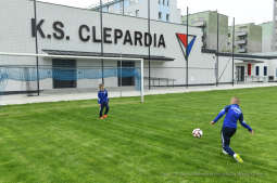 0101.jpg-Wizyta gospodarska w zmodernizowanych obiektach K.S. Clepardia