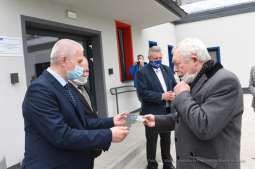 0707.jpg-Wizyta gospodarska w zmodernizowanych obiektach K.S. Clepardia