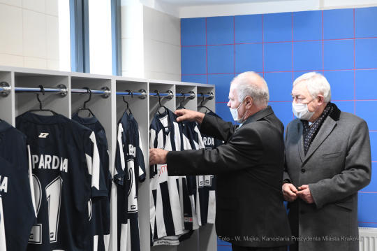 1010.jpg-Wizyta gospodarska w zmodernizowanych obiektach K.S. Clepardia