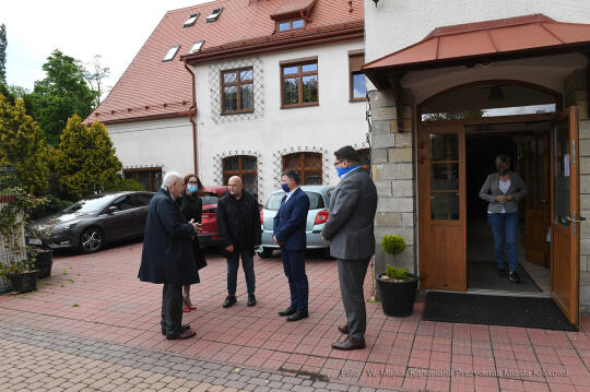 0303.jpg-Przekazanie komputerów dla dzieci przebywających w placówkach opiekuńczo-wychowawczych