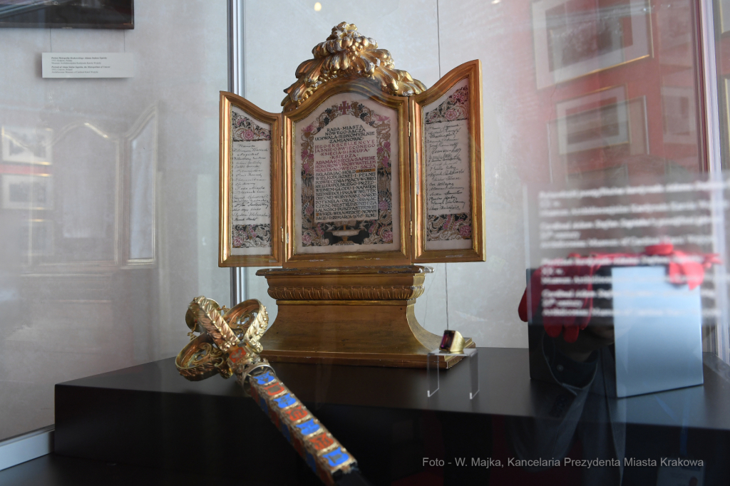 2020.jpg-Uroczyste otwarcie wystawy „Pasterz. Stulecie urodzin Świętego Jana Pawła II”  Autor: W. Majka