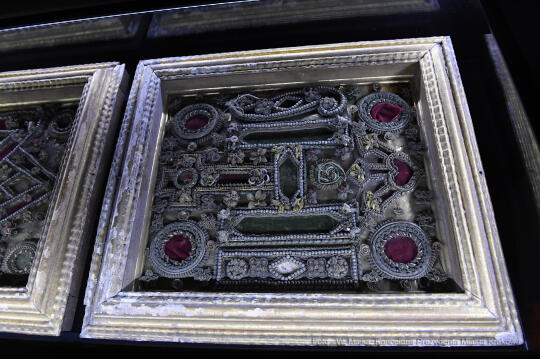 3030.jpg-Uroczyste otwarcie wystawy „Pasterz. Stulecie urodzin Świętego Jana Pawła II”