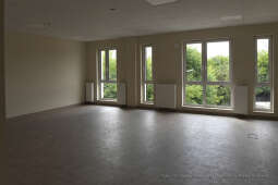 0909.jpg-szkoła na oś. Gotyk