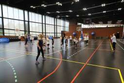 f91a9236_1024.jpg-Na sport(n)owo w rytmie zumby, ZIS, ruch