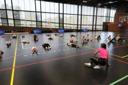 f91a9238_1024.jpg-Na sport(n)owo w rytmie zumby, ZIS, ruch