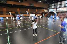 f91a9248_1024.jpg-Na sport(n)owo w rytmie zumby, ZIS, ruch