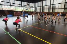 f91a9256_1024.jpg-Na sport(n)owo w rytmie zumby, ZIS, ruch