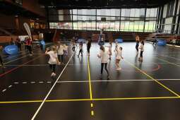 f91a9288_1024.jpg-Na sport(n)owo w rytmie zumby, ZIS, ruch