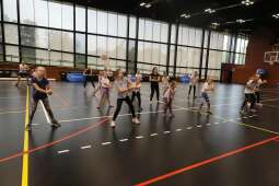 f91a9305_1024.jpg-Na sport(n)owo w rytmie zumby, ZIS, ruch