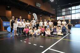 f91a9337_1024.jpg-Na sport(n)owo w rytmie zumby, ZIS, ruch