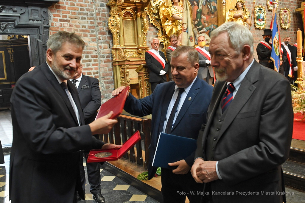 0707.jpg-Uroczystość wręczenia Medali św. Józefa  Autor: W. Majka