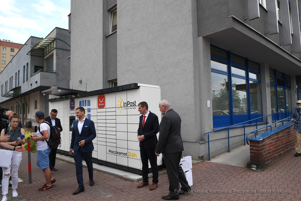 1010.jpg-Paczkomat  Autor: W. Majka