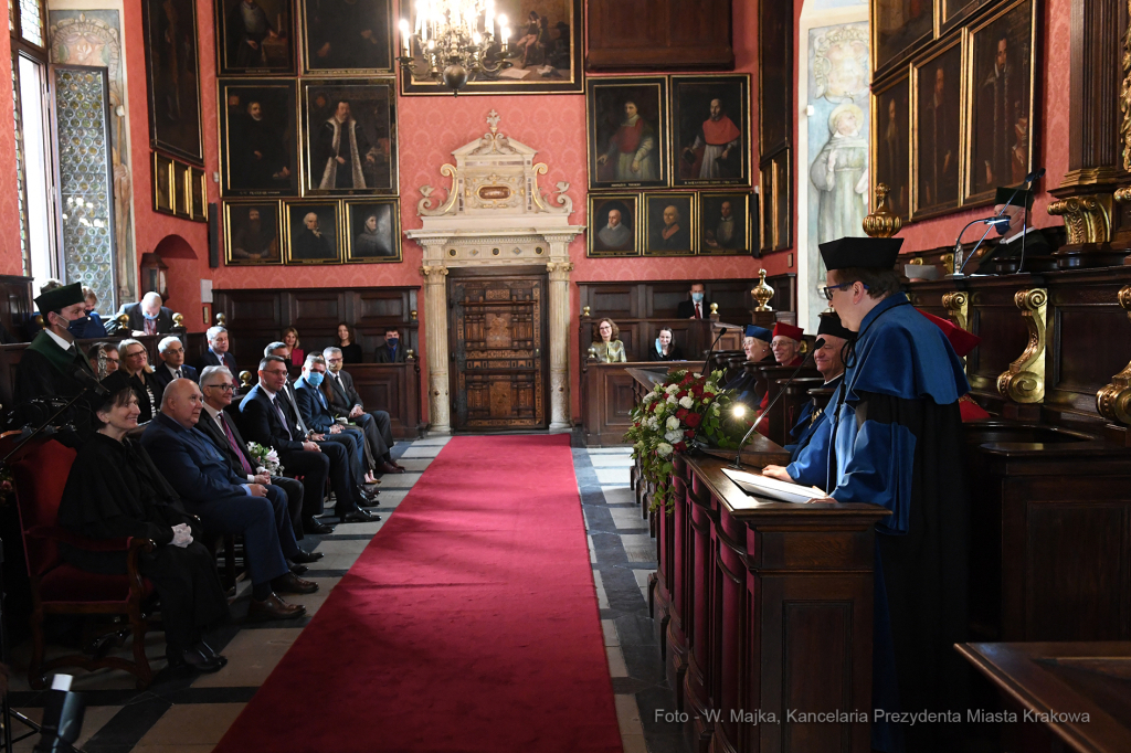 0404.jpg-„Plus Ratio Quam Vis” dla Konsul Węgier Adrienne Kormendy  Autor: W. Majka