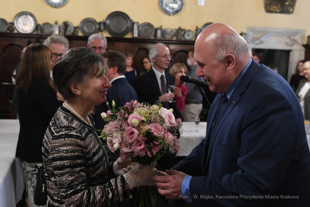 1313.jpg-„Plus Ratio Quam Vis” dla Konsul Węgier Adrienne Kormendy  Autor: W. Majka