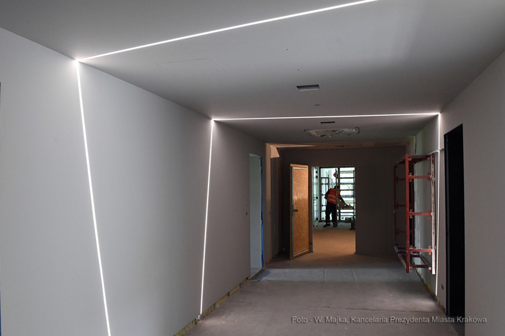 0707.jpg-Dom Utopii Łaźnia Nowa  Autor: W. Majka